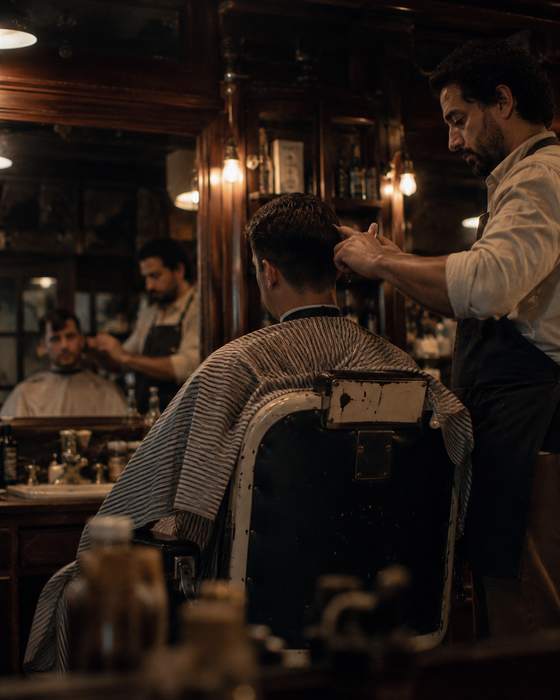Barbier bei der Arbeit